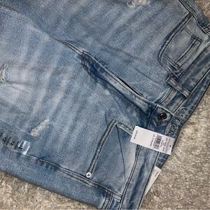 American Eagle Destoyed “Mom” Jean NWT
